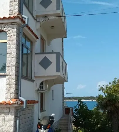 Dexi Rab Apartment