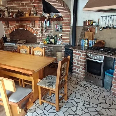 Dexi Rab Apartment Banjol
