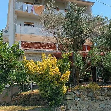 Dexi Rab Apartment