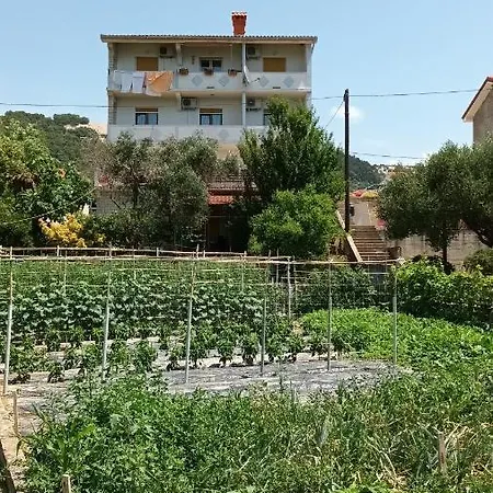 Apartment Dexi Rab