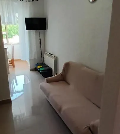 Dexi Rab Apartment